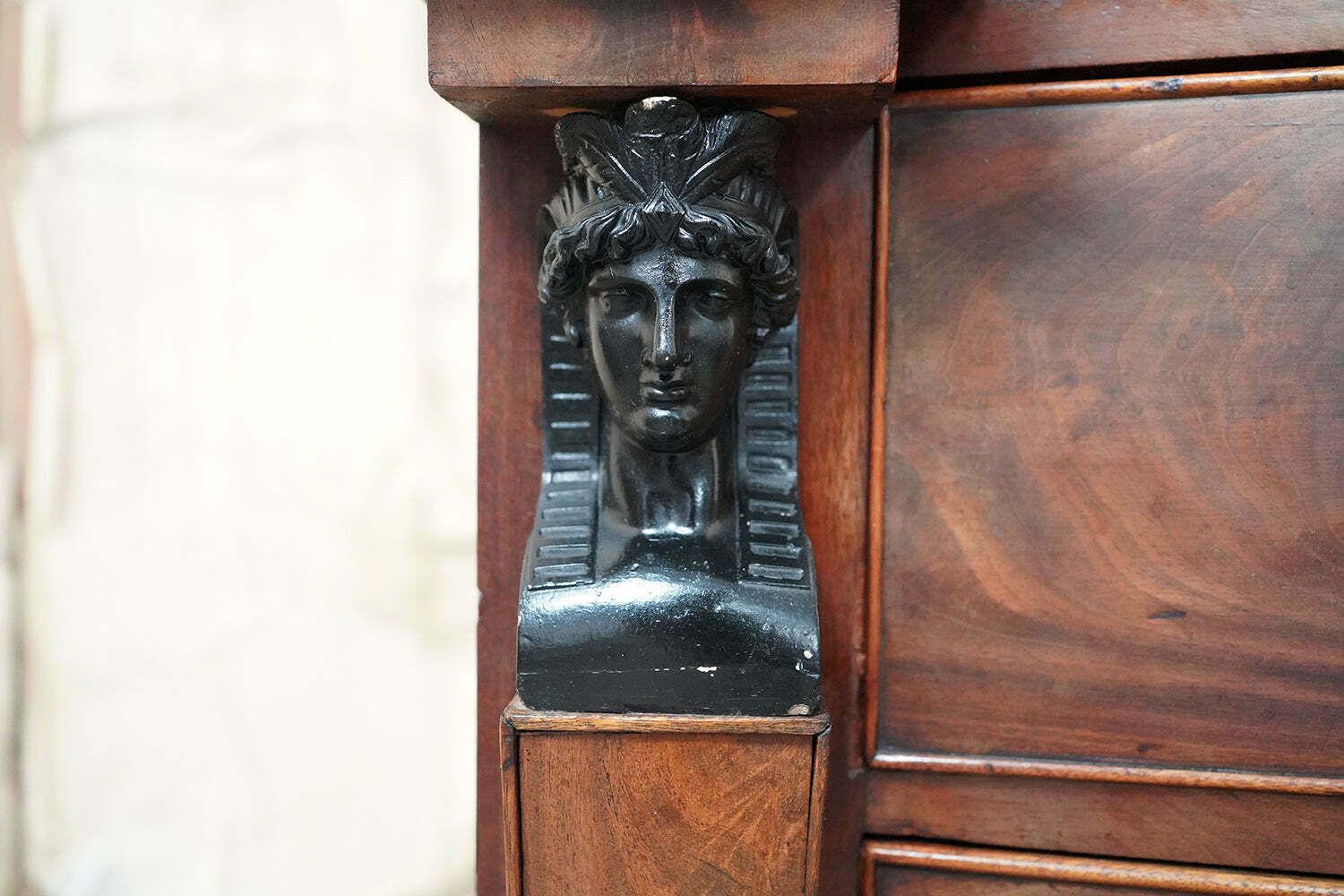 A Fine Regency Period Mahogany & Ebonised Egyptian Revival Chest Of Drawers C.1810 photo vinterior
