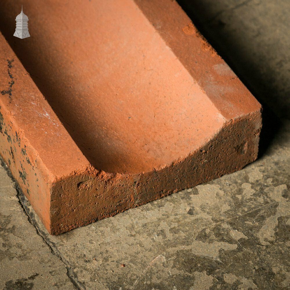 Red Gully Bricks   Batch Of 170 photo Home Fixtures