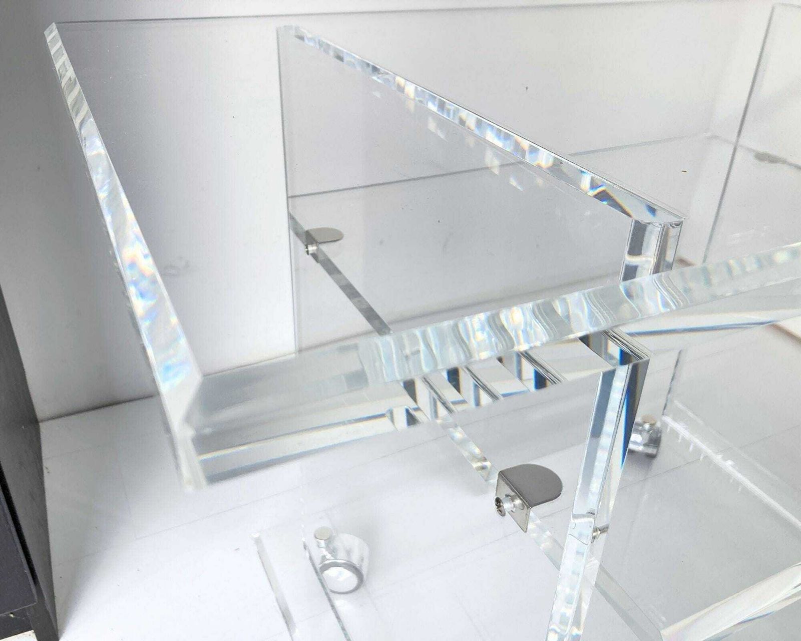 Lucite Barkar | Serveerwagen | Jaren 1970, Degelijke Kwaliteit photo for sale