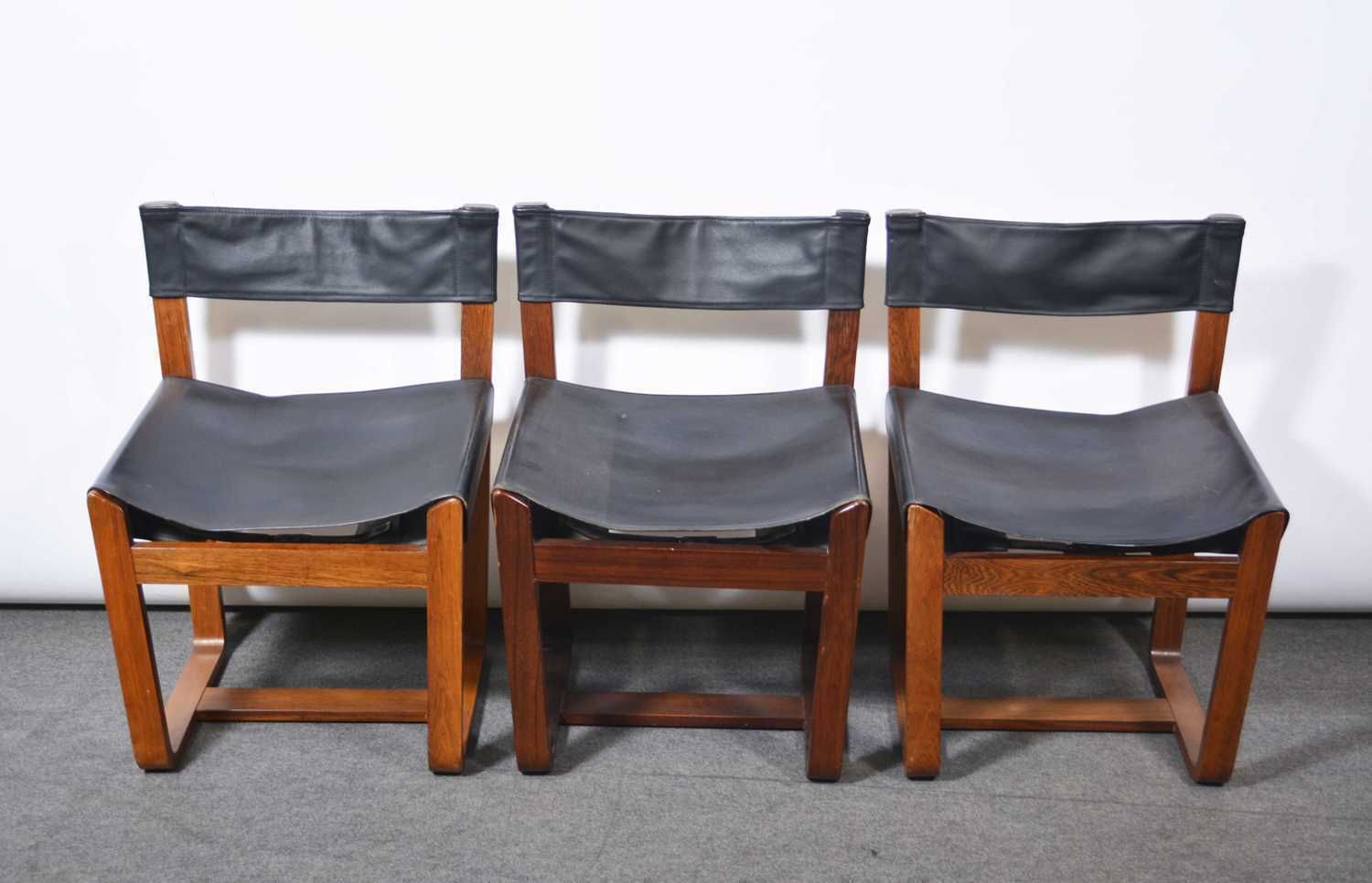 Mid 20th Century Rosewood Dining Table And Chairs, Designed By Gunther Hoffstead For Uniflex photo vinterior