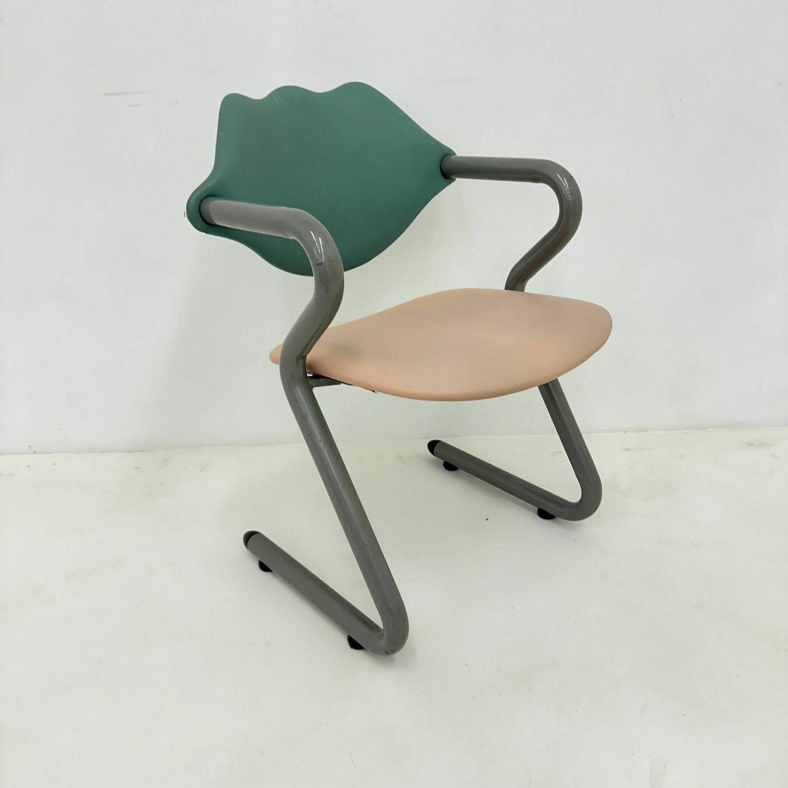 360.0 Memphis Stijl Lederen Fauteuil, Jaren 1980 photo