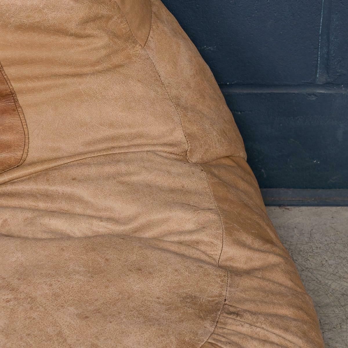 photo buy 20thc Swiss Boxing Glove Bean Bag By Susiand Ueli Berger For De Sede C.1970