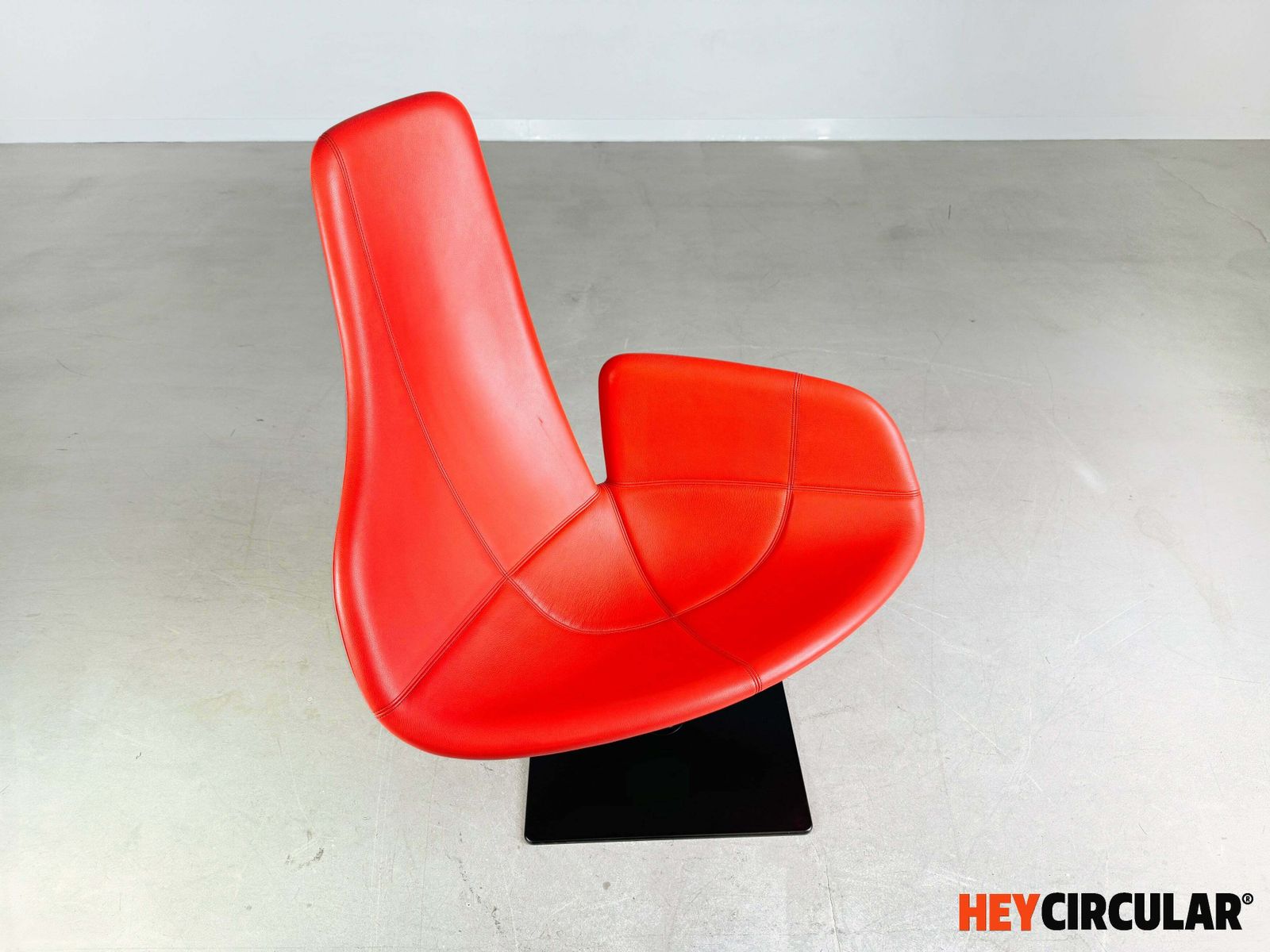 Original Moroso Armchair Leather Red Patricia Urquiola Swivel photo for sale
