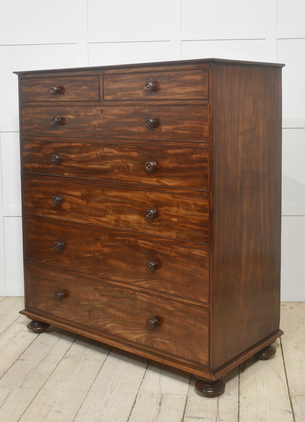 Tall Mahogany Chest Of Drawers photo buy