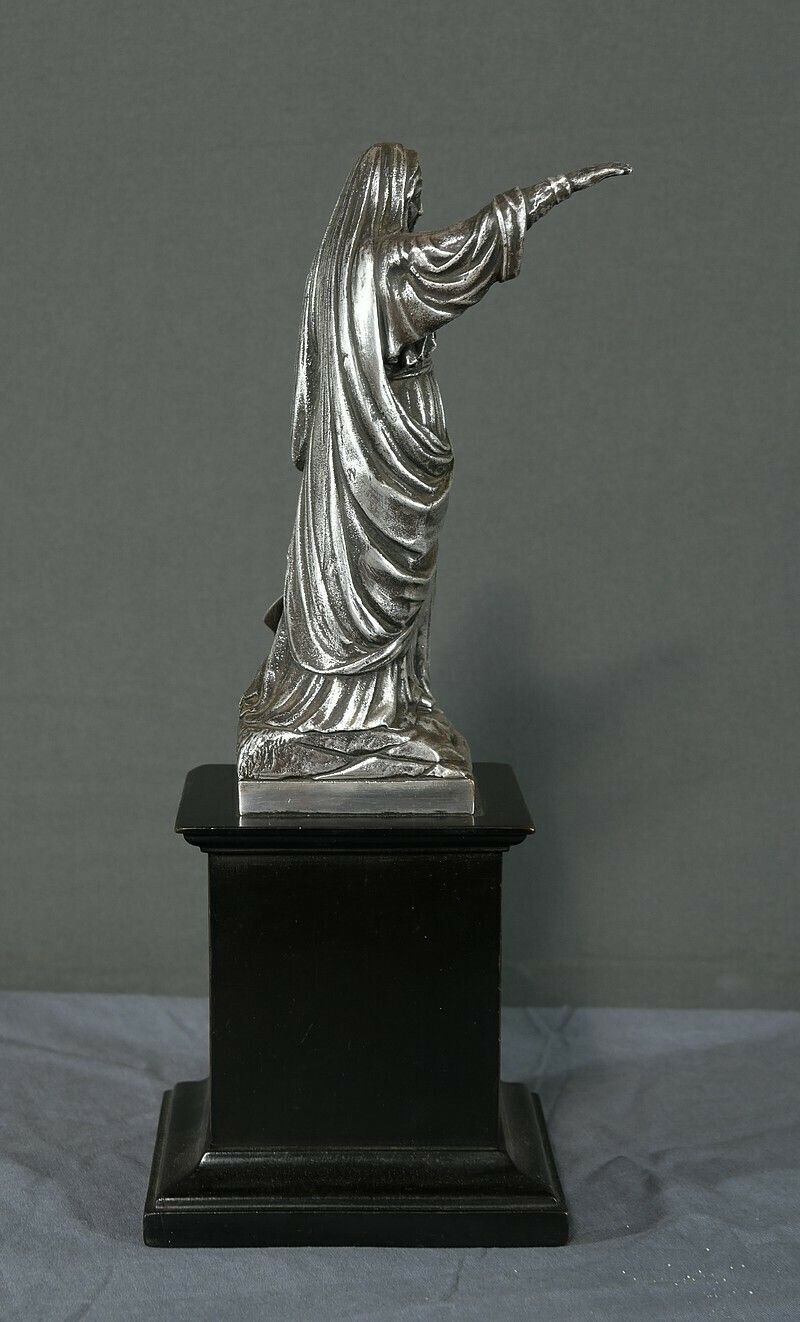 photo furniture “Saint Anne And The Virgin” Statuette In Silver Plated Metal, By Guillonneau – Late 19th Century