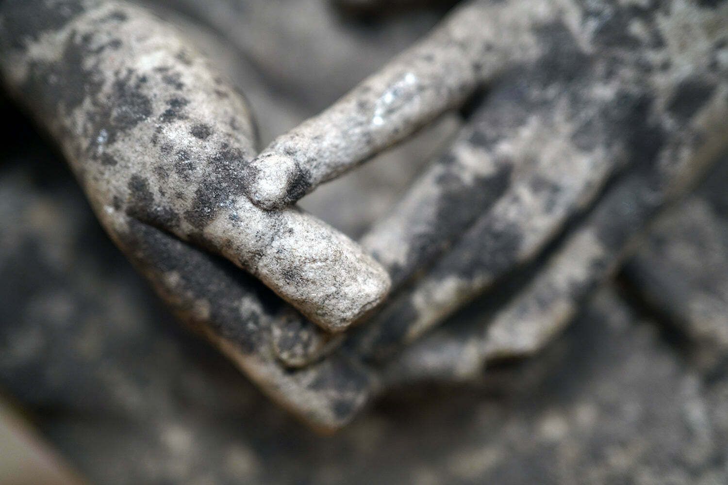 A Finely Carved Marble Study Of A Pair Of Hands By Frederick Hawkins Piercy C.1880 photo Art