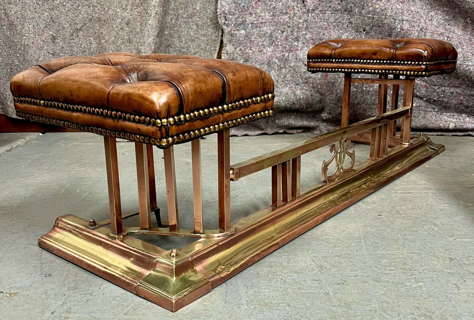 Antique Club Fender, 1800s photo furniture