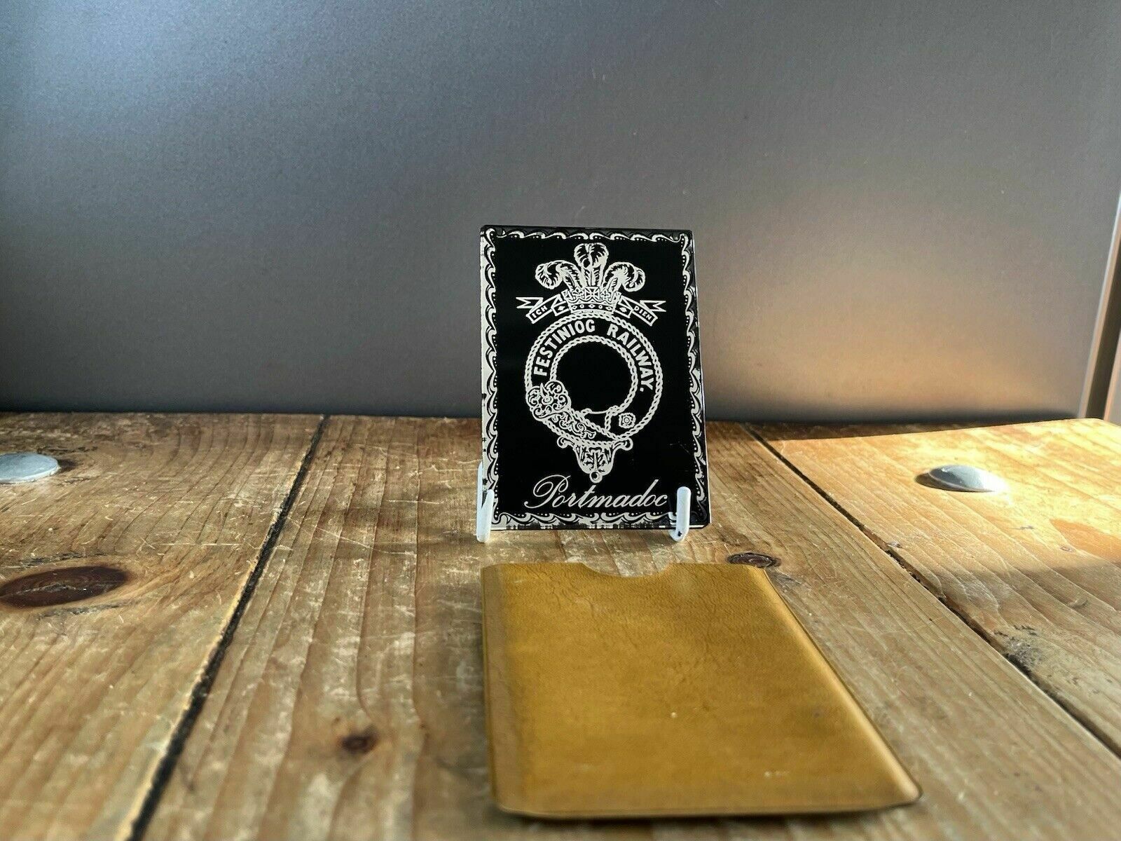 Rare Antique Festiniog Railway Portmadoc Company Crest Souvenir Pocket Mirror photo 60.0