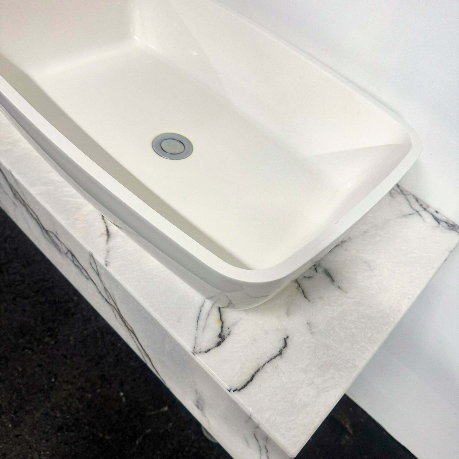 photo furniture Twin Sink Unit With Marble Base