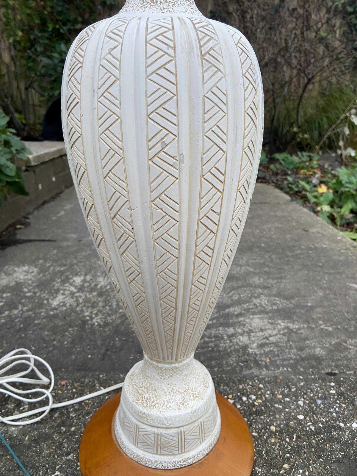 photo furniture Super Tall Retro 1970s White Pottery Table Lamp On Wooden Base   Vase Style, Stickle Finish And Geometric Design   63 Cm Tall