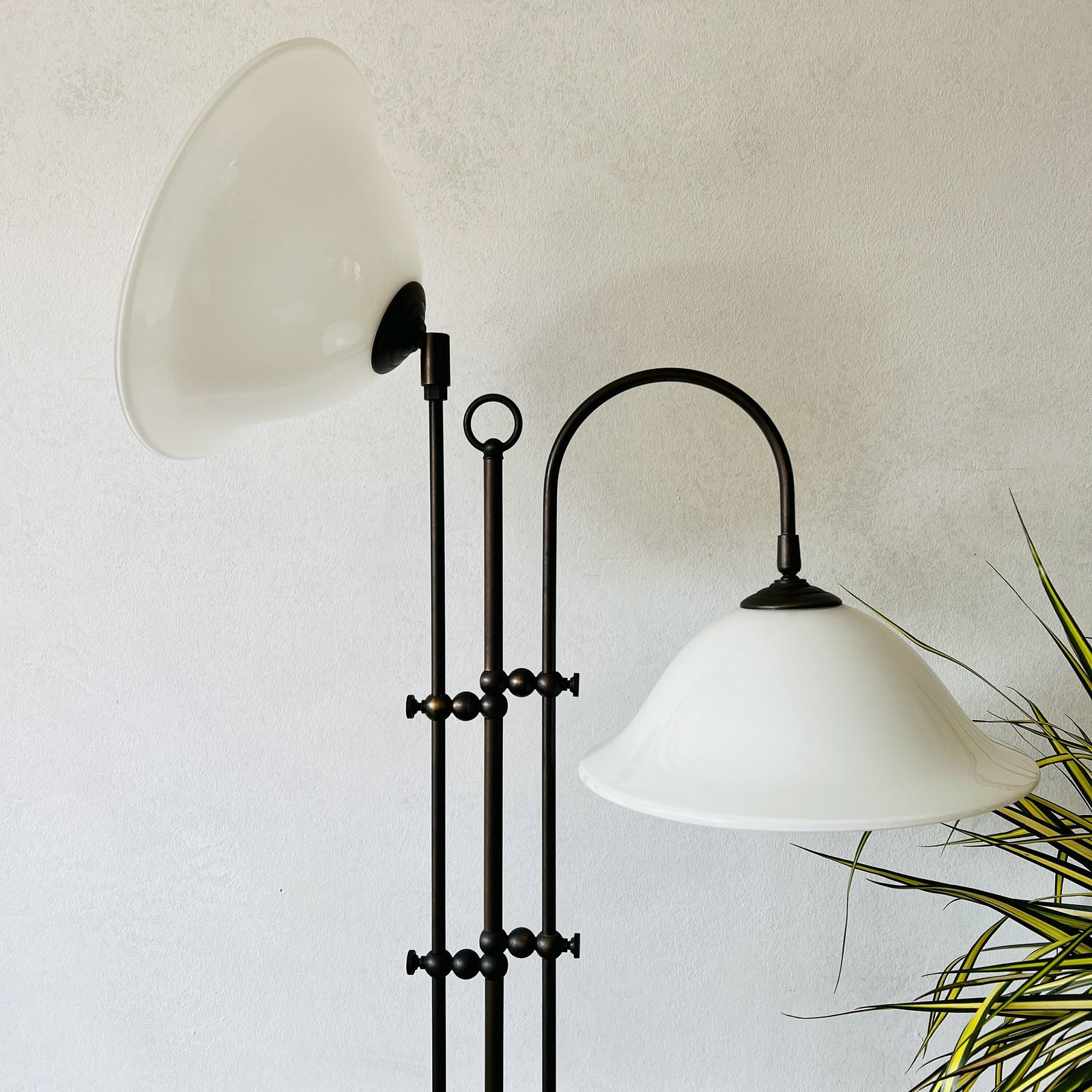 Vintage Standing Floor Lamp, 2 Milk Glass Lampshades, 70s Design Lamp photo 1067.0