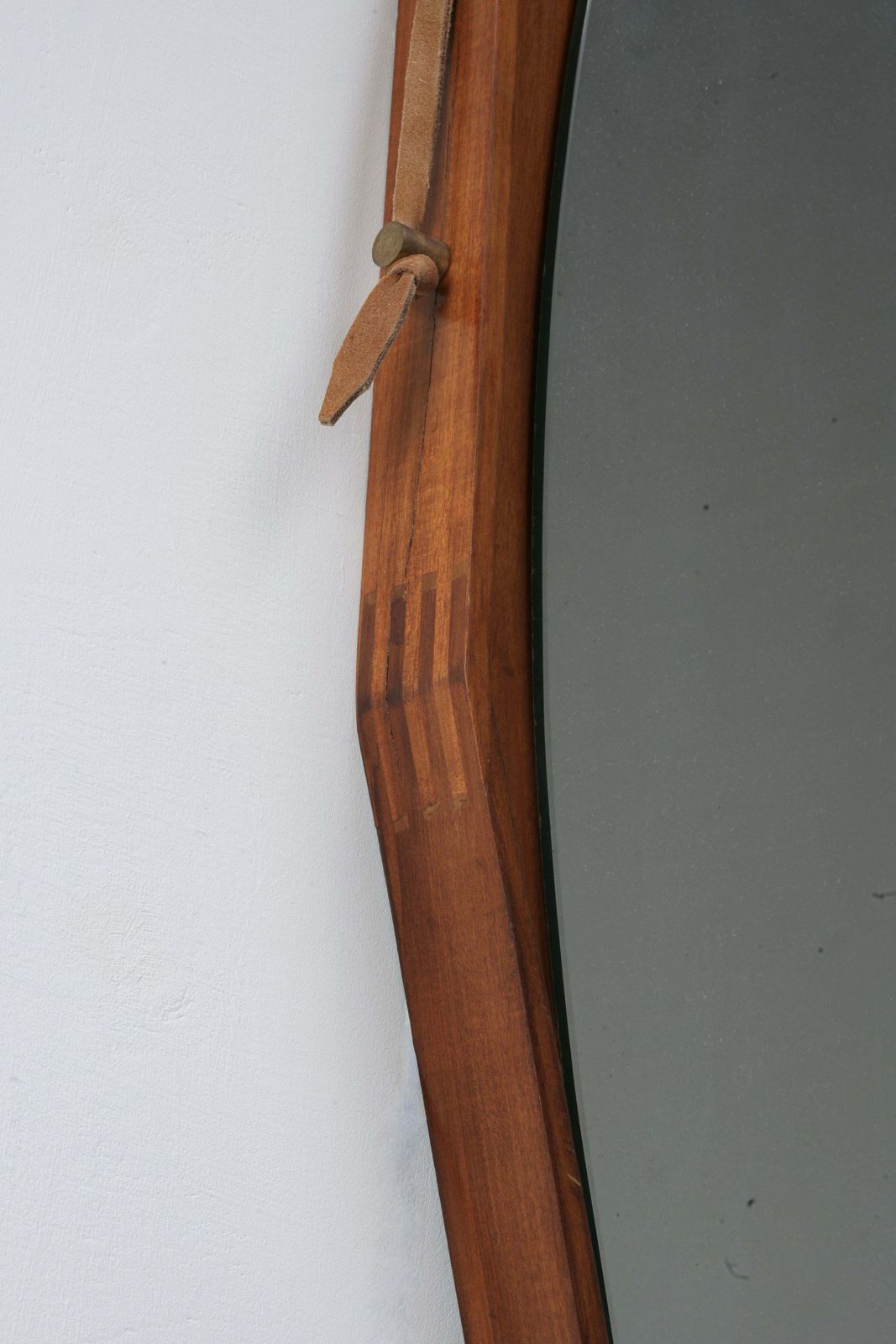 Wandspiegel In Walnoot, Messing En Glas, Italië, Ca. Jaren 1950 photo Woonaccessoires