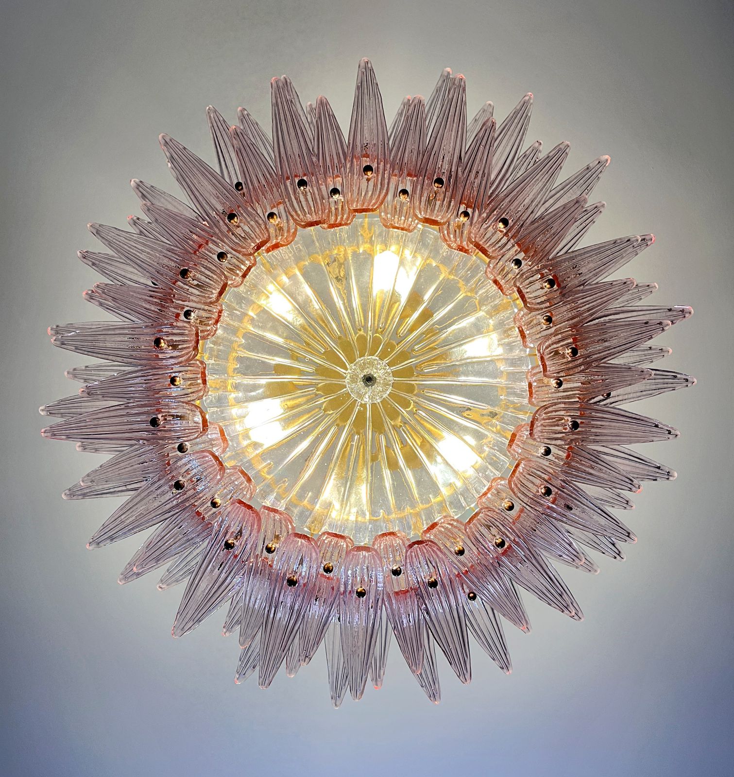 photo vintage Murano Chandelier Original Palmette, Two Levels, 82 Pink Glasses