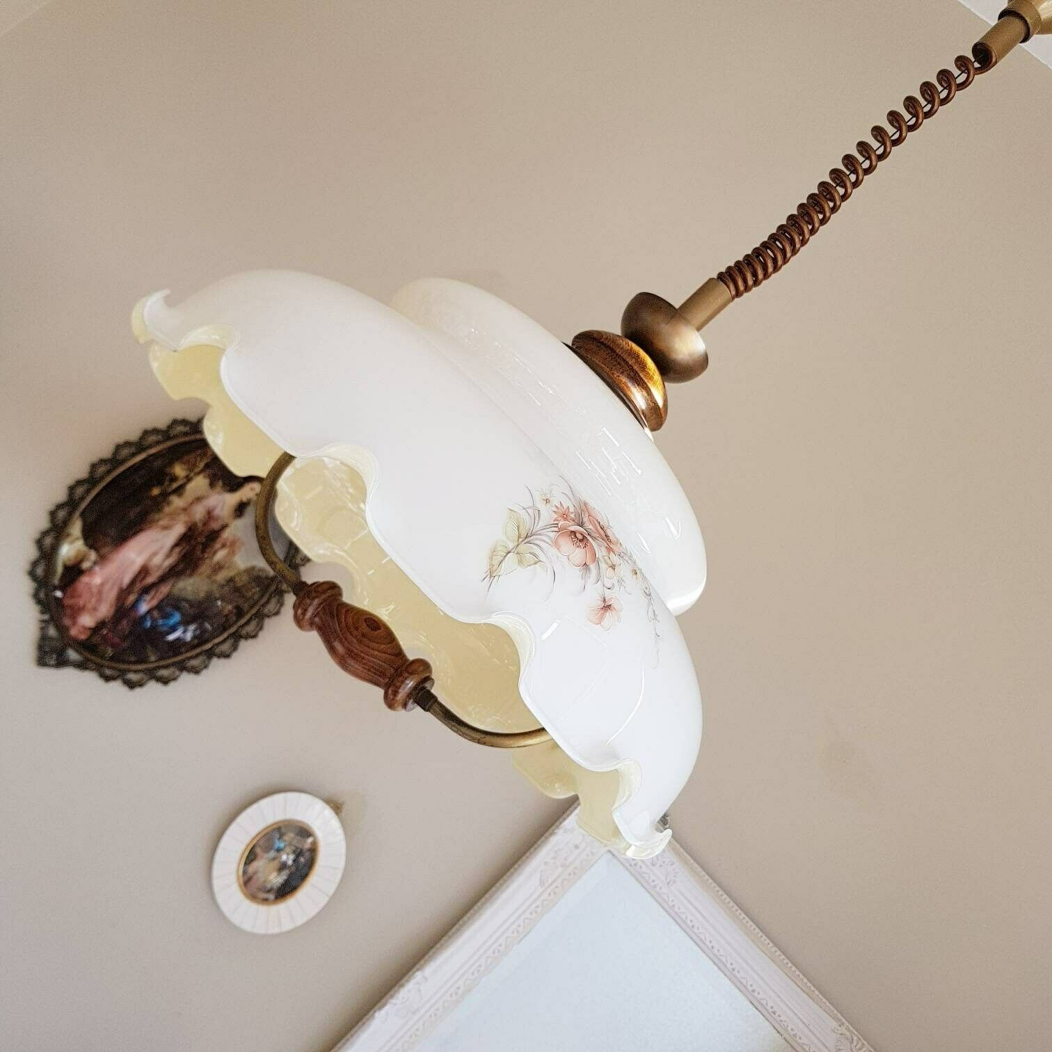 Grote Hanglamp, Opaalglaskapje Met Houten Handgreep, Zeldzaam Model Met Verstelbare Hoogte