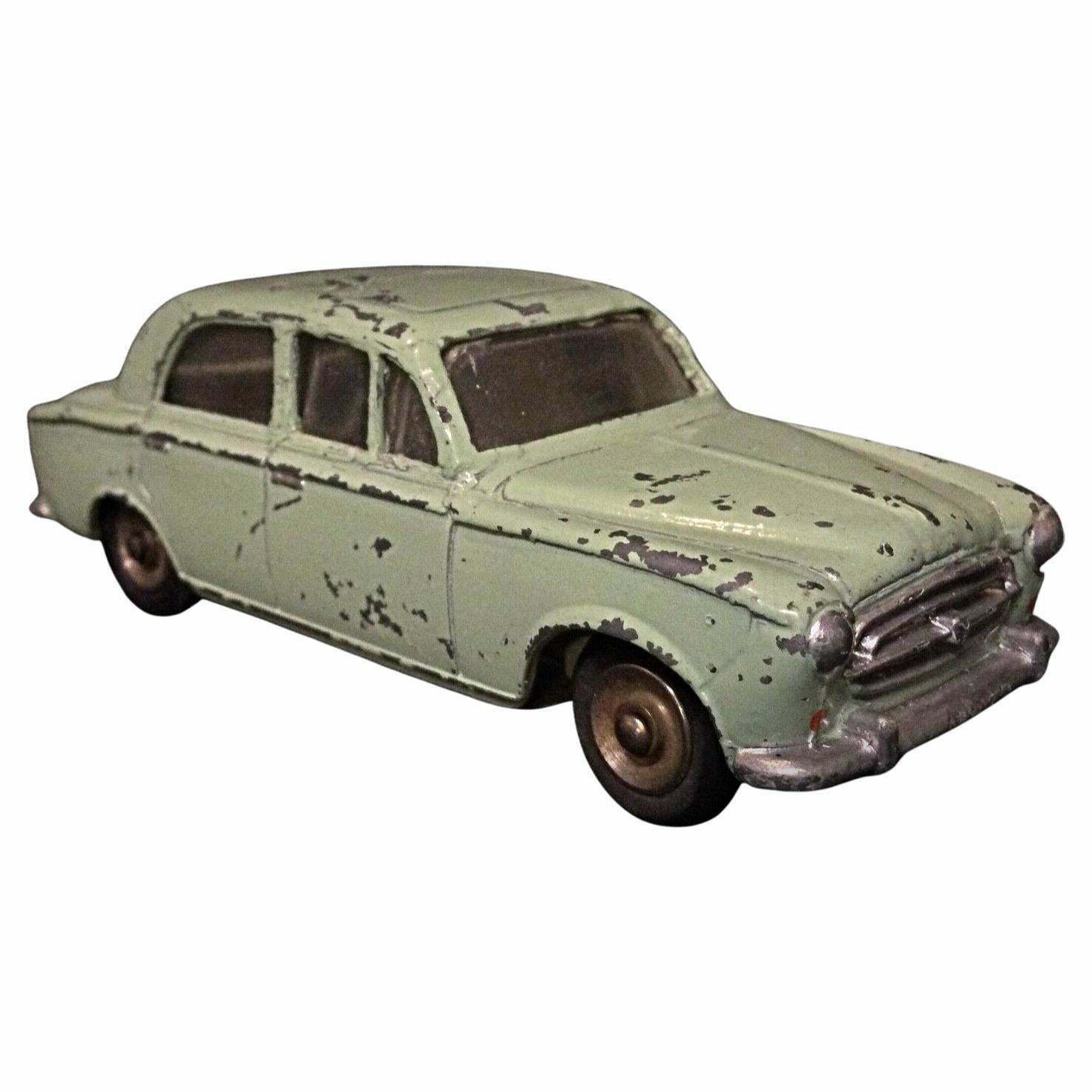 Dinky Toys Peugeot 403   Vintage Toy Car
