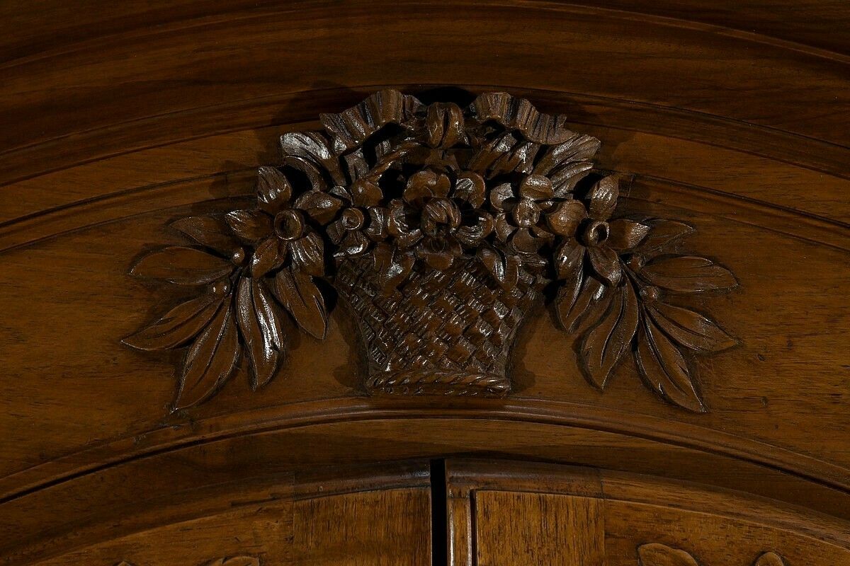 Walnut Display Cabinet, Louis XV Style – Late 19th Century photo 2230.0