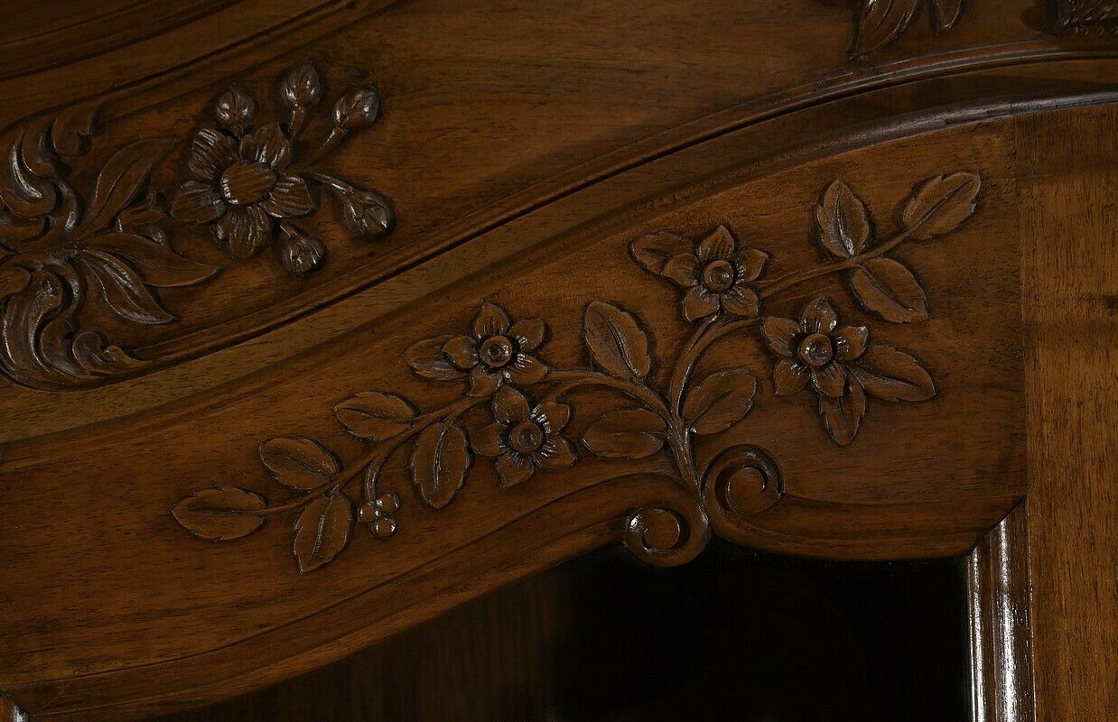 Walnut Display Cabinet, Louis XV Style – Late 19th Century photo buy