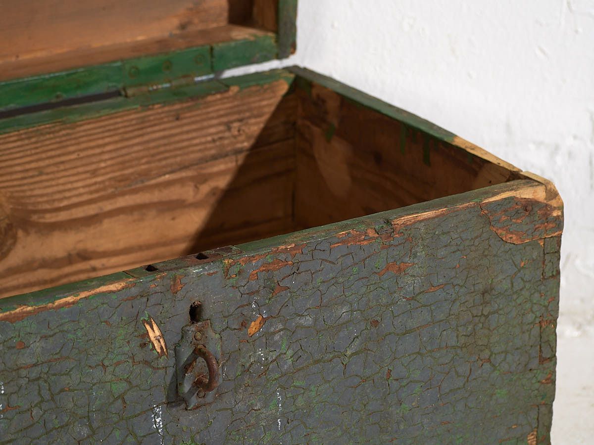 Antique Green Patina Military Box (C.1910) #67 photo vinterior