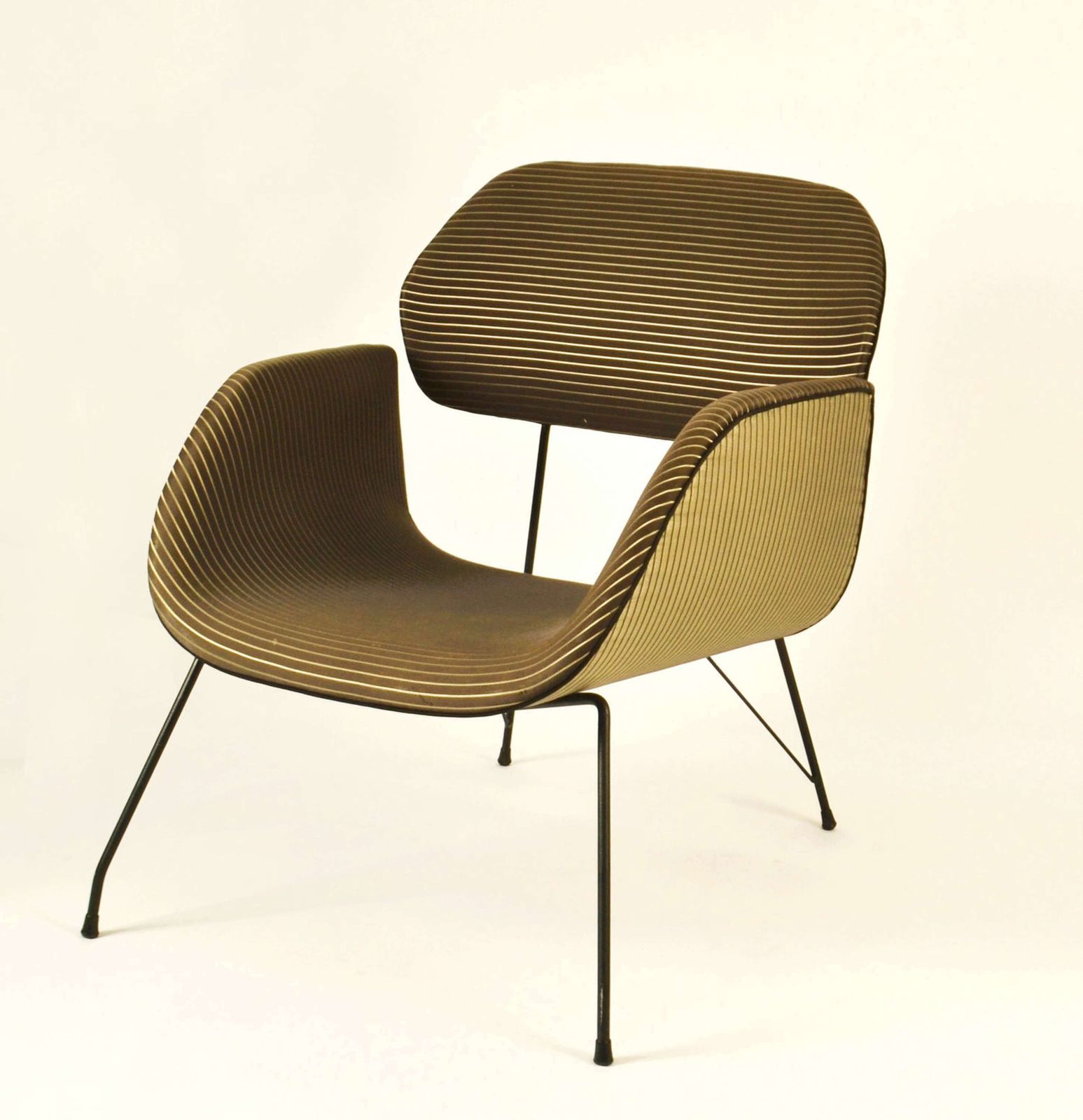 Pair Of Modernist Lounge Chairs On Metal Legs, Carlo Hauner & Eisler photo buy