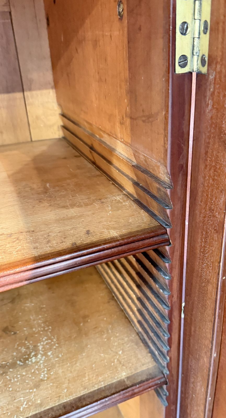photo furniture Georgian Mahogany Breakfront Library Bookcase (England, Circa 1800)