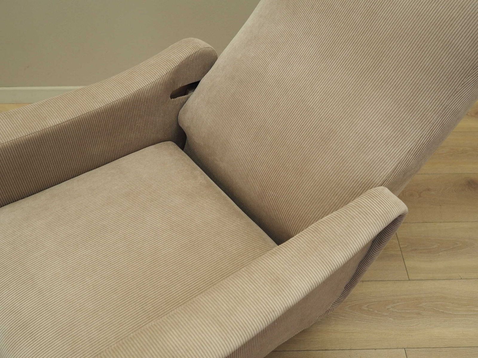 photo for sale Adjustable Armchair, Italian Design, 1970s, Production: Italy