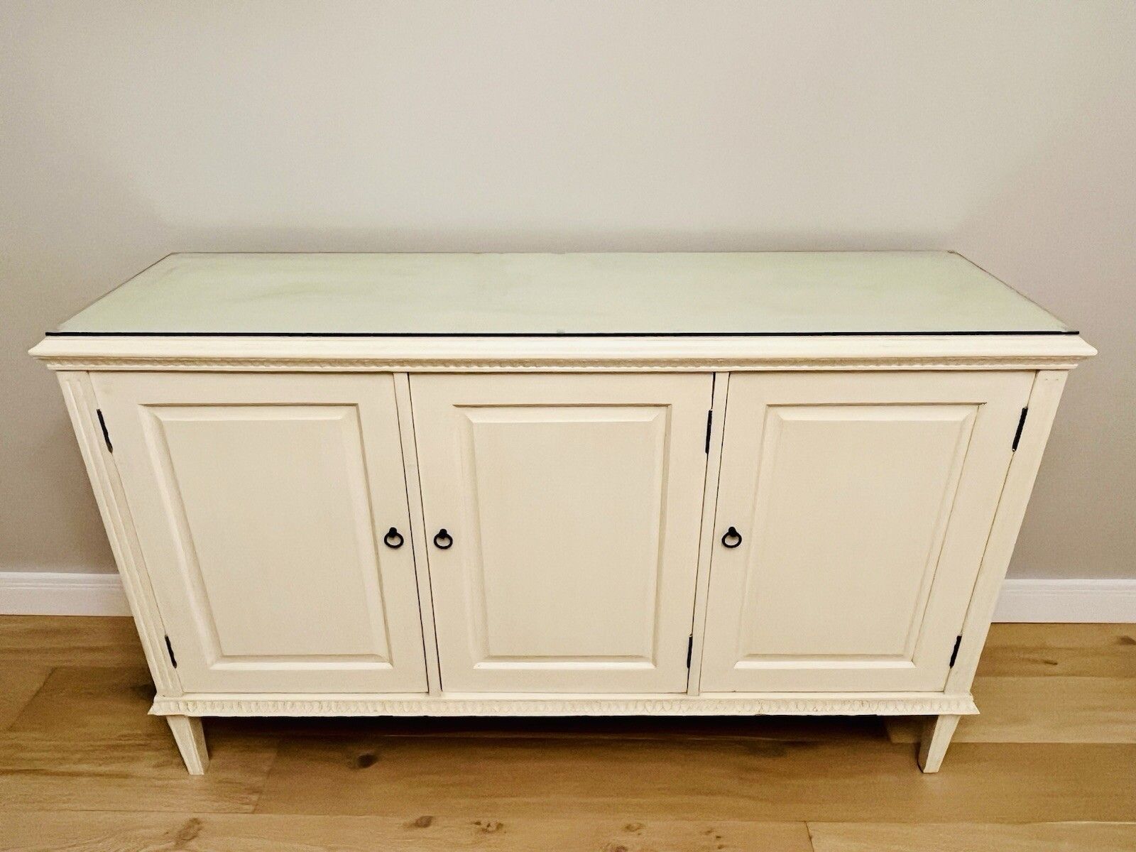 Vintage Cotswold Company Scandinavian Gustavian 3 Door Painted Side Board Glass Top County photo for sale