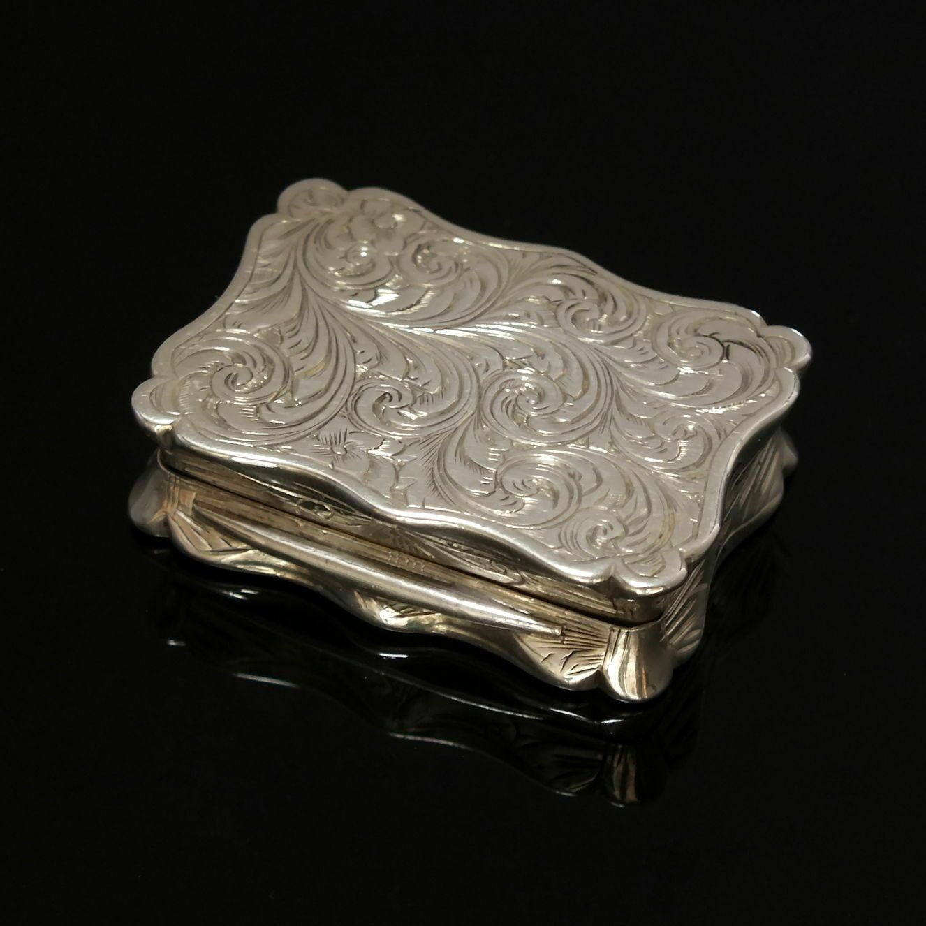 Rare Victorian Silver Vinaigrette By Edward Smith Birmingham 1856 photo vinterior