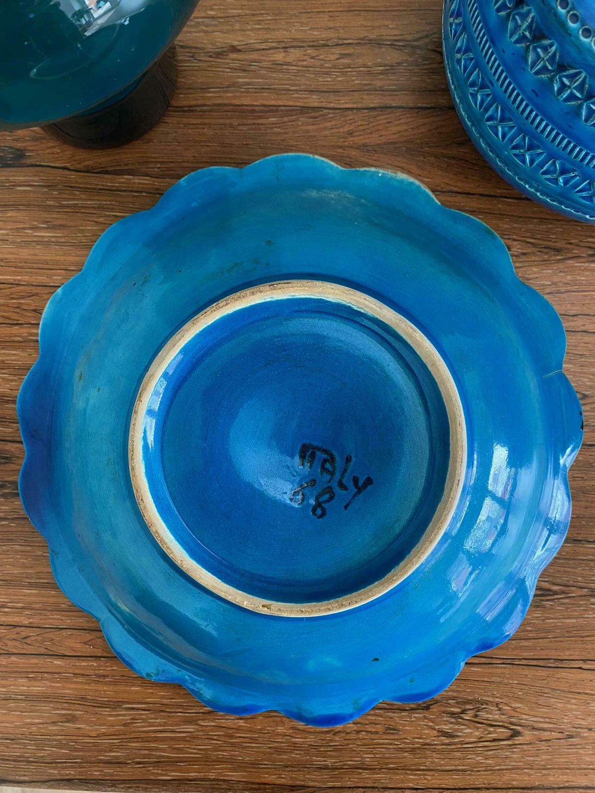 Italian Mid Century Bitossi Pottery Bowl Rimini Blue Aldo Londi 1960s 70s Interior Design photo for sale