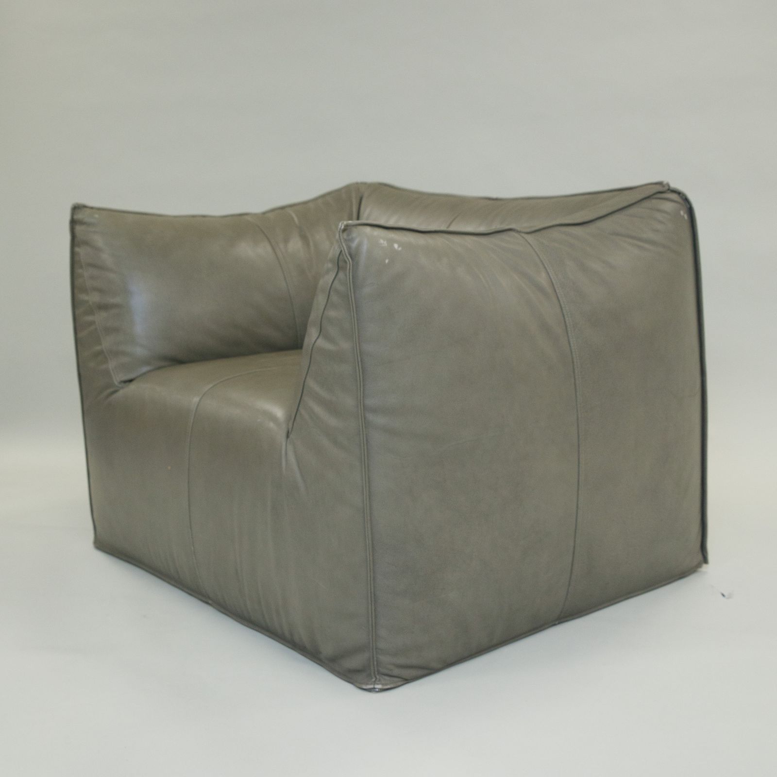 B&B Italia Le Bambole Armchair photo 3000.0
