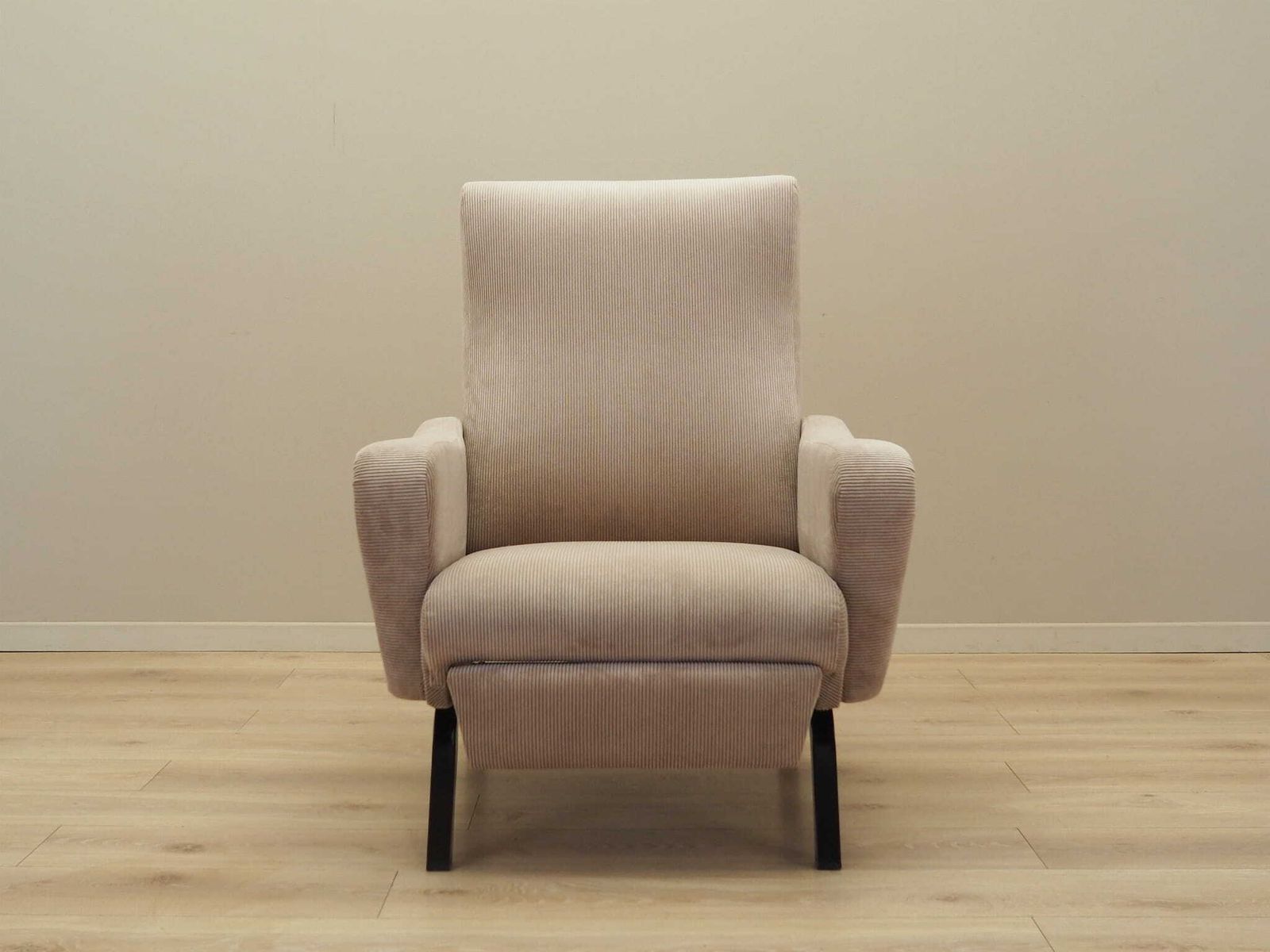Adjustable Armchair, Italian Design, 1970s, Production: Italy photo for sale
