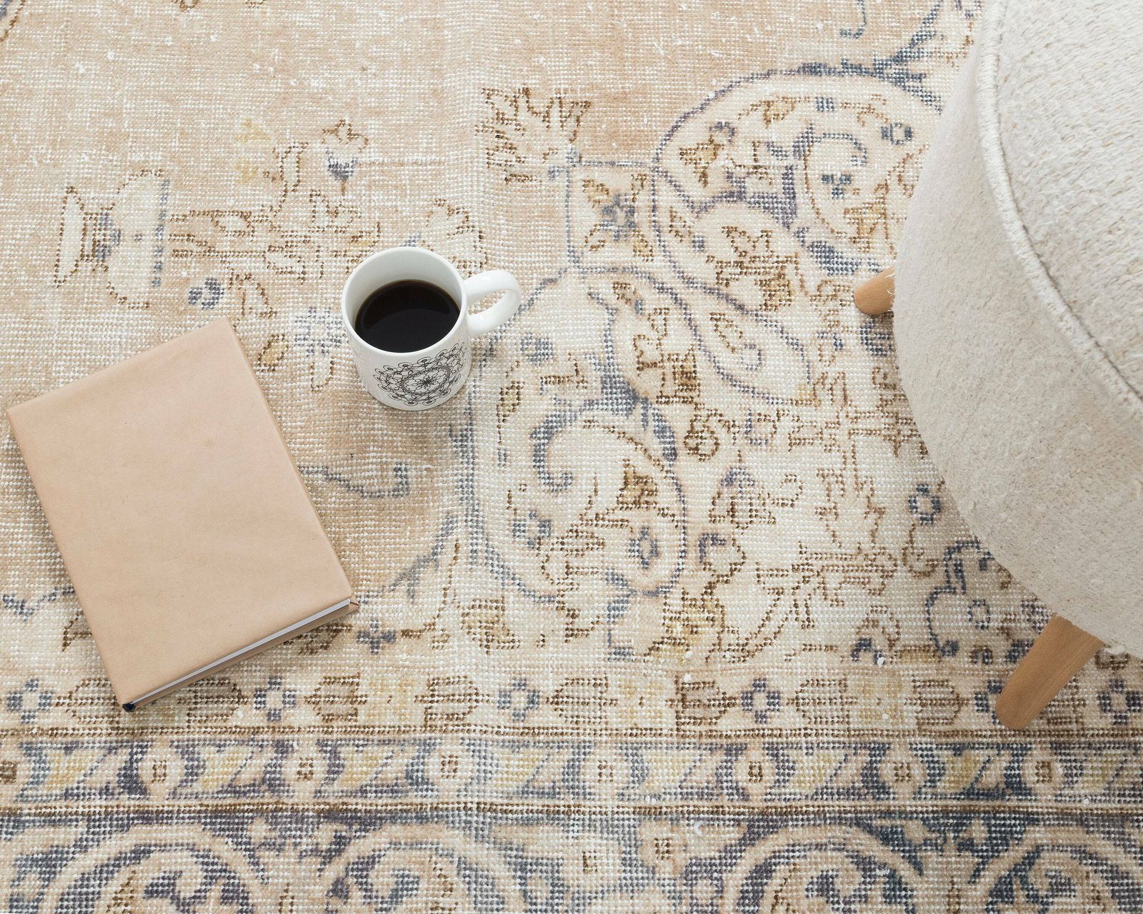 photo furniture 7x10 Vintage Rug, Neutral Turkish Rug, Low Pile Rug, Oushak Rug, Anatolian Rug, Oversized Rug, Neutral Rug, Living Room Rug, Antique Rug