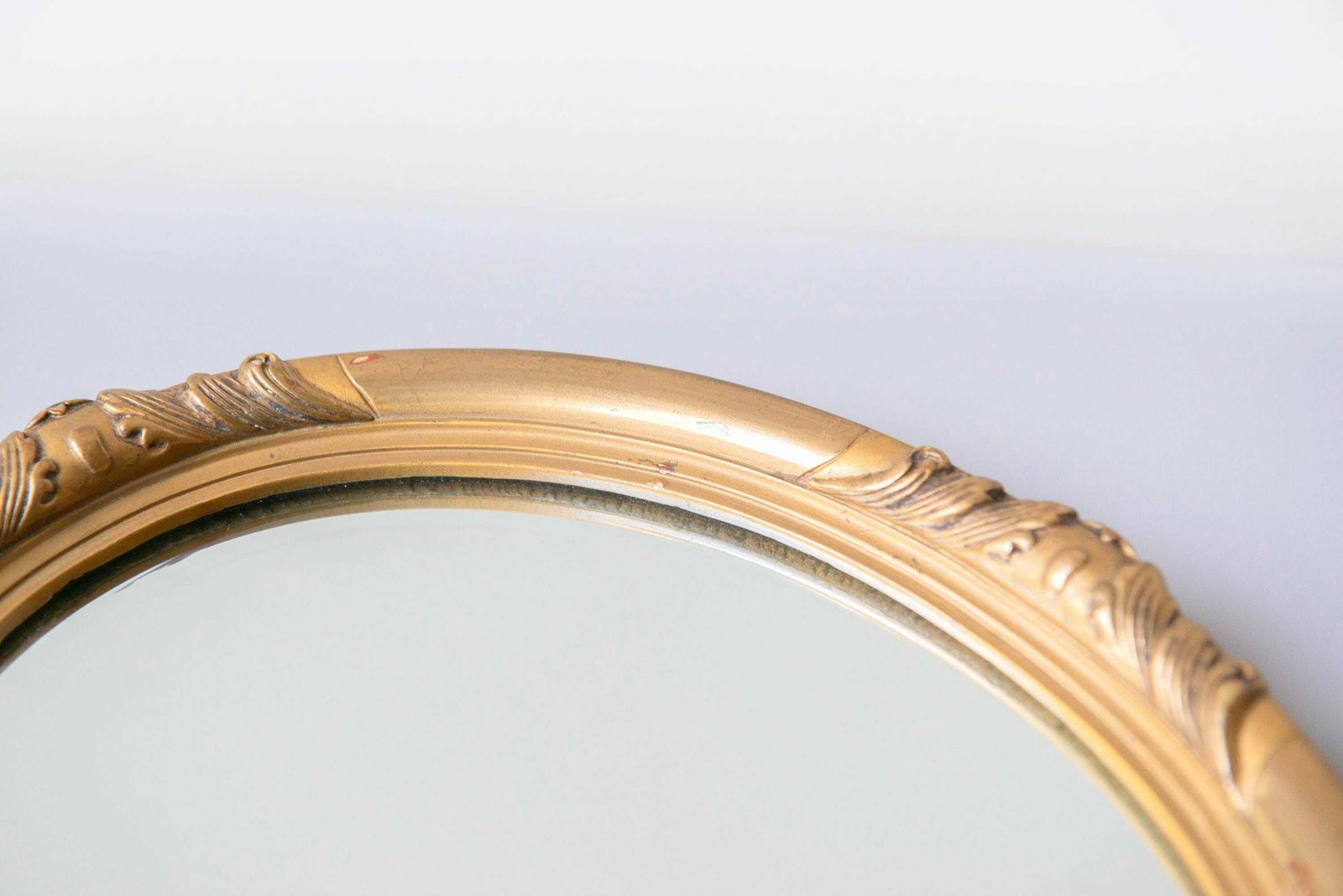 Oval Golden Mirror With Beveled Glass, Baroque Wall Mirror, Ornate Belgian Wall Mirror, Small Renaissance Style Mirror, 1960s Design photo vinterior