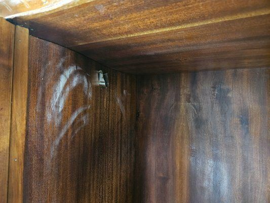 photo vintage Chippendale Style Walnut And Maple Wardrobe, 1930