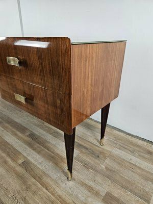 Mid-Century Ladekast in Mahoniewortel met Glazen Blad, 1960 photo for sale