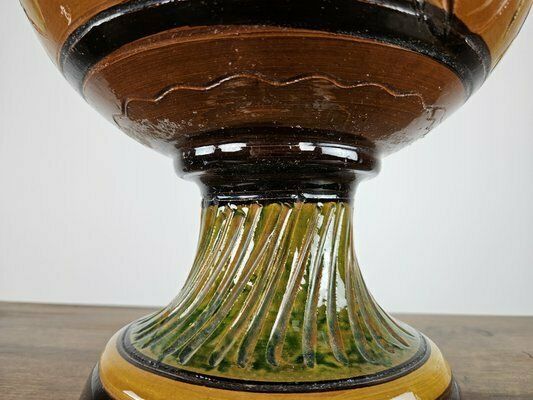 photo vintage Brown Terracotta Amphora With Floral Decorations, 1980