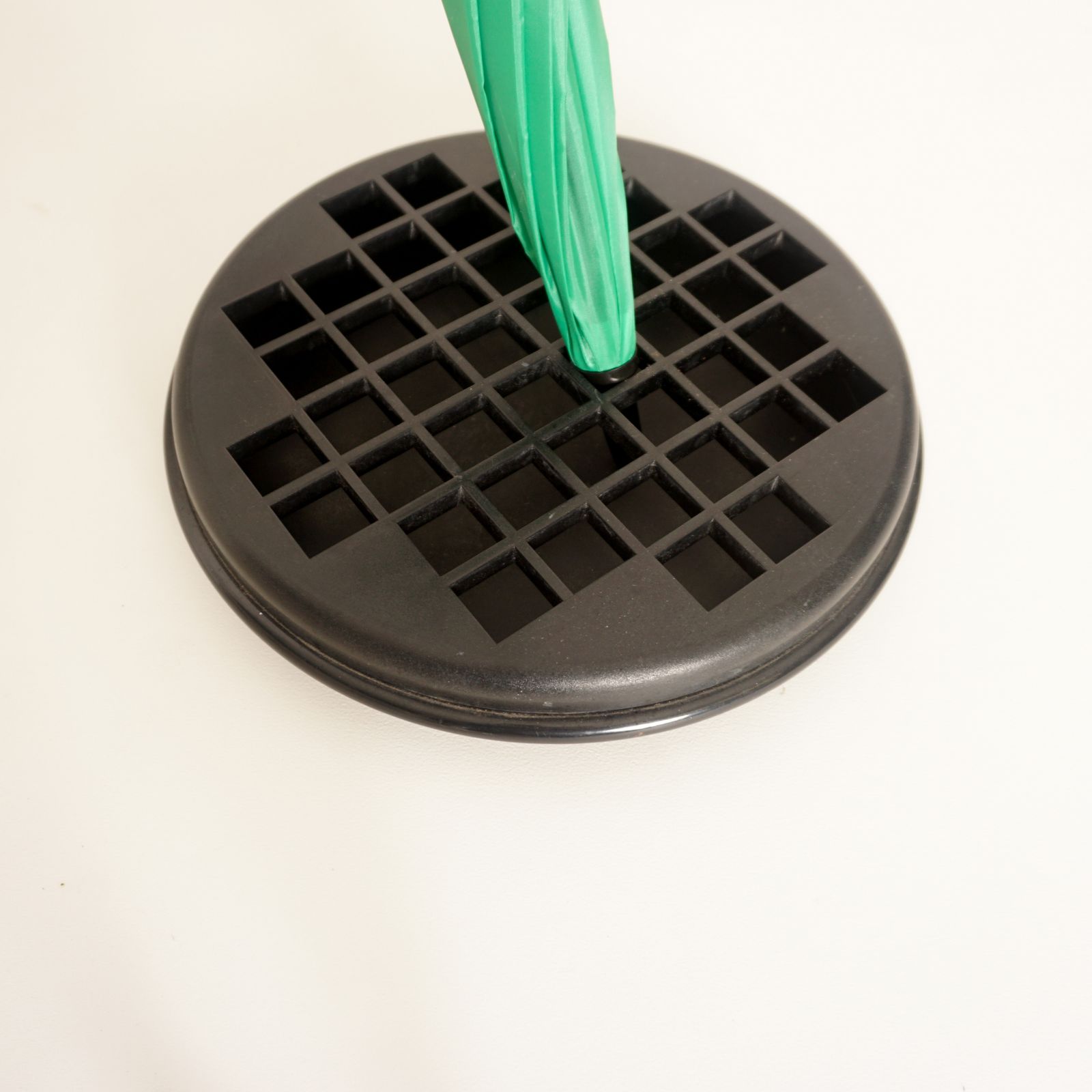 Umbrella Holder ‘Goccia’ By Boccato,Gigante, Zambusi For Magis, 1983 photo furniture