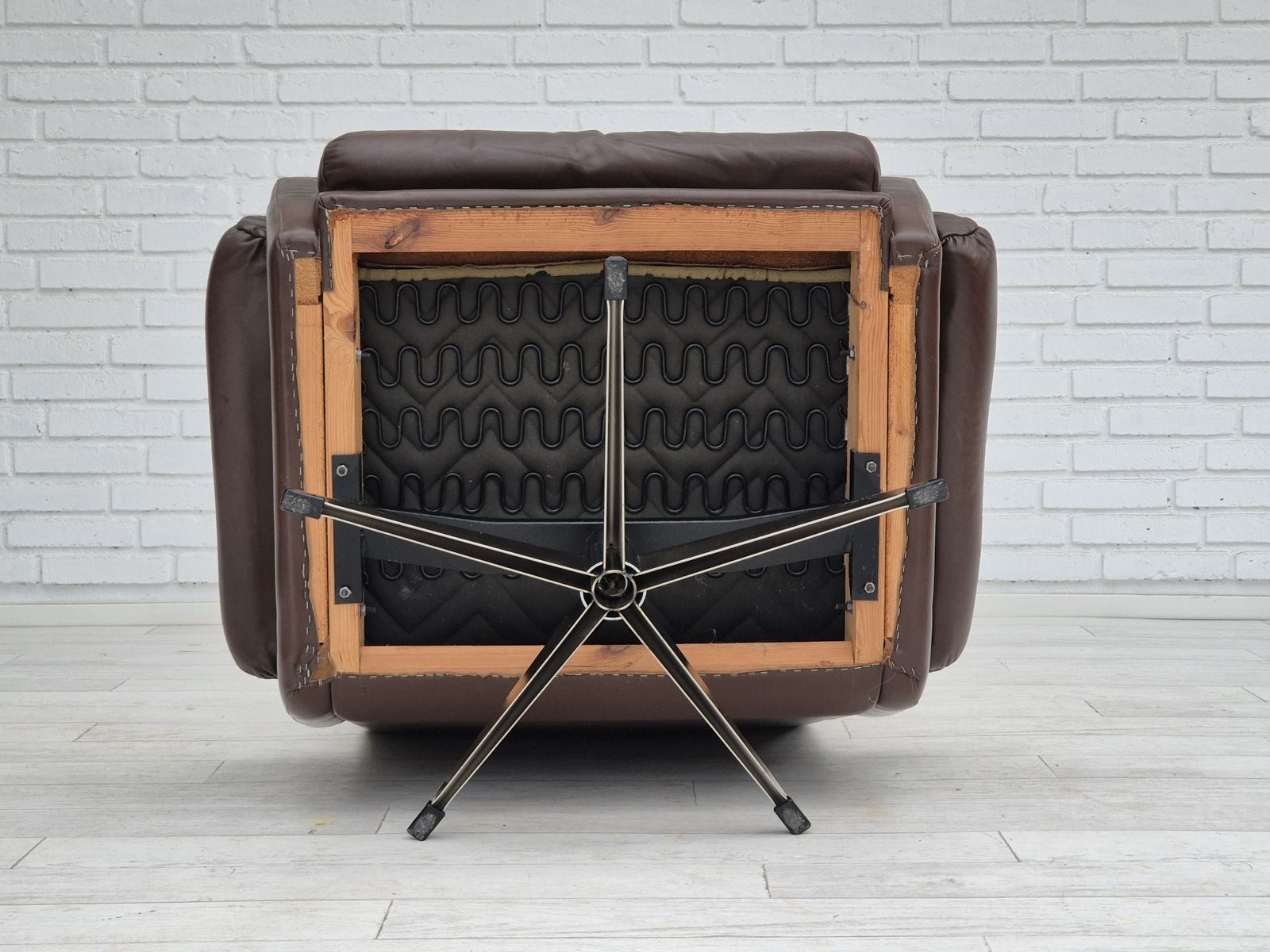 1970s, Danish Swivel Chair, Original Condition, Brown Furniture Leather. photo buy