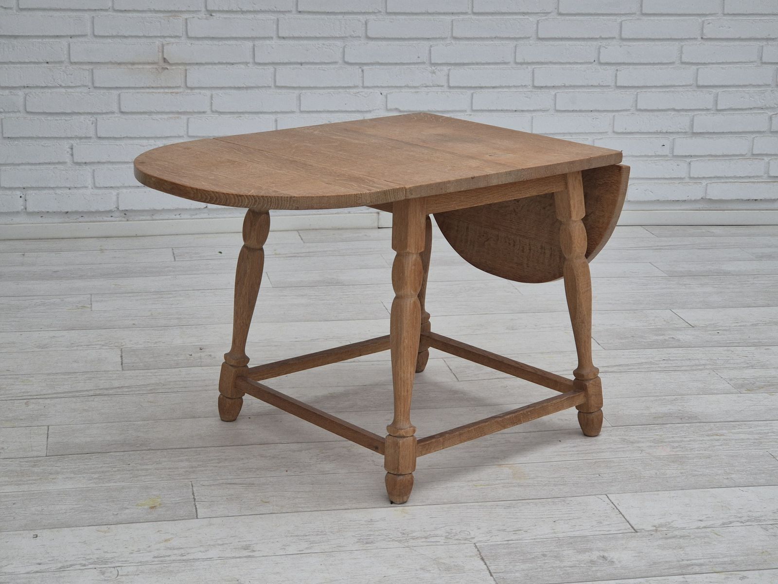 photo furniture 1970s, Danish Foldable Table, Solid Oak Wood, Original Condition.
