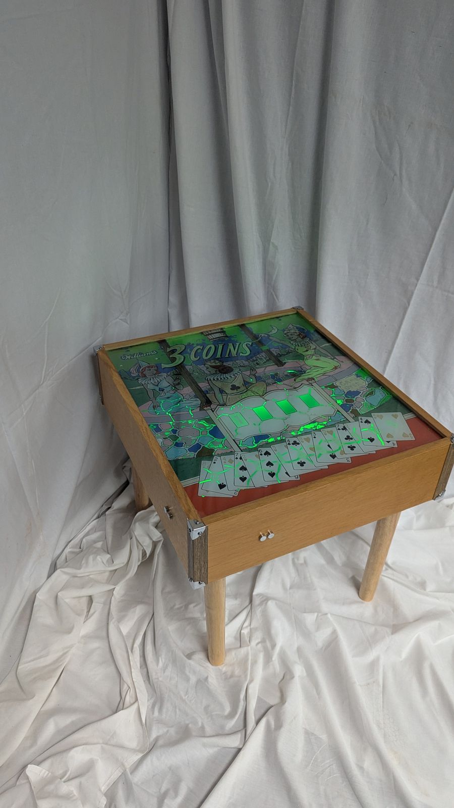 Furniture Pinball Backglass Table photo