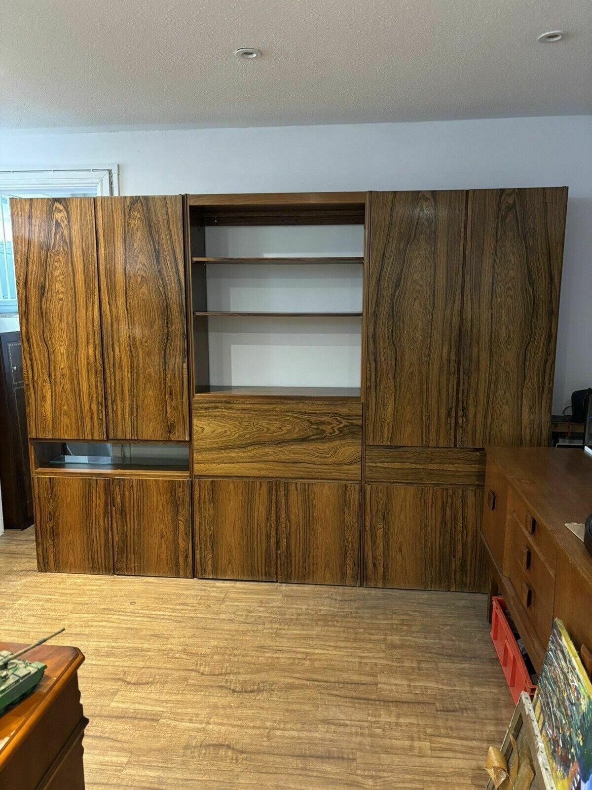 photo vintage Archie Shine Rosewood Cocktail Cabinet, Display Cabinet, Shelves & Cupboards
