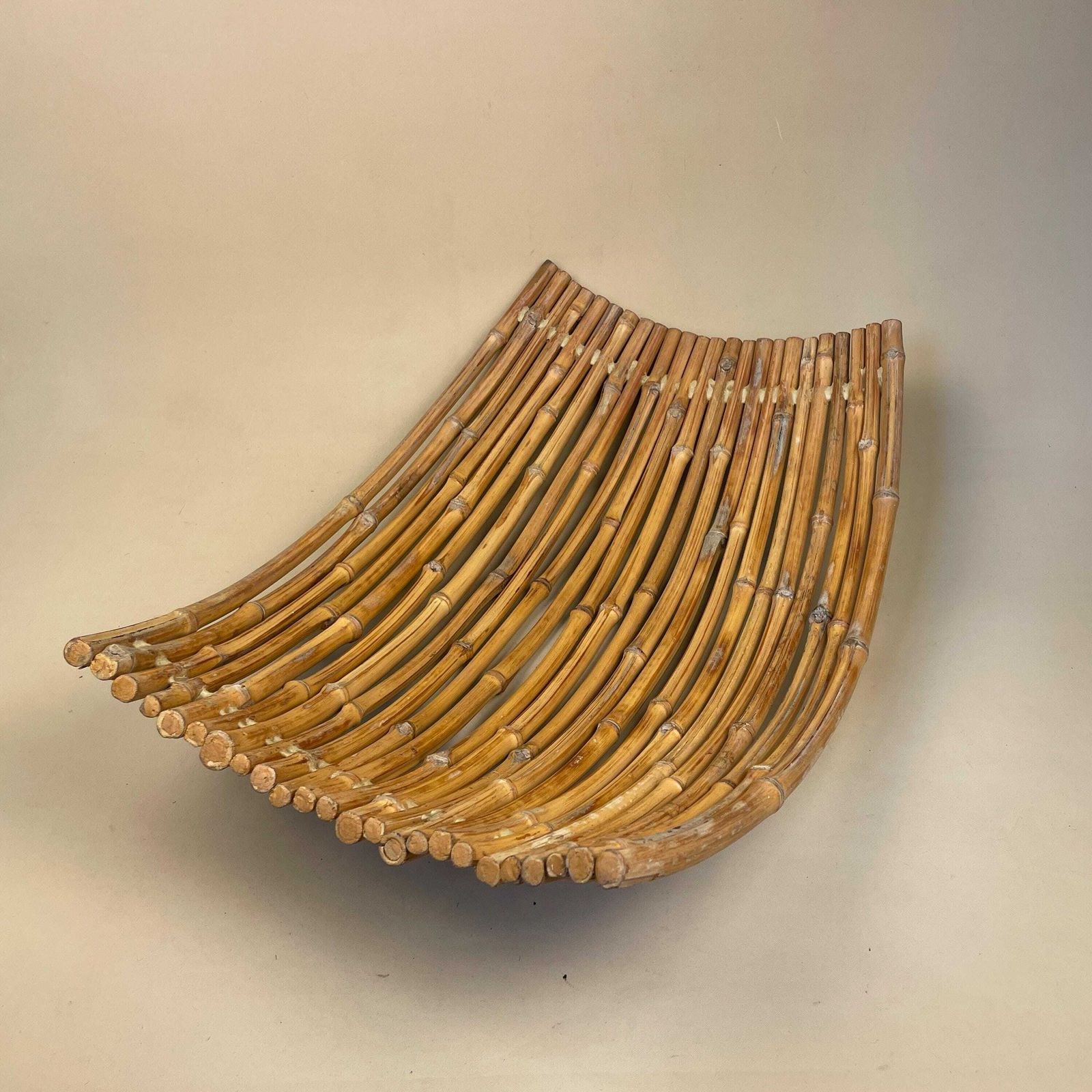 Bamboo Retro Handmade Woven Tray Vintage Placemat Brown Boho Decorative Oval Curved Fruit Bowl Wood Wooden Antique Table Top Plate Display photo furniture