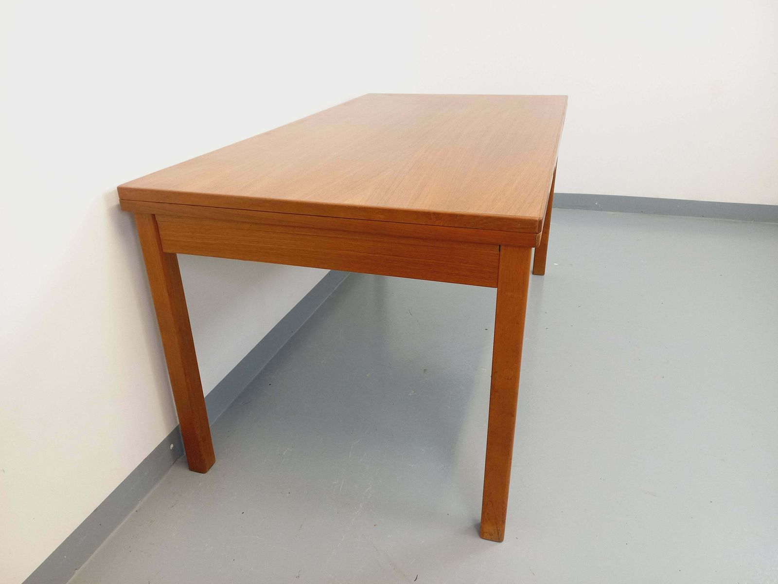 Table scandinave rectangulaire en teck photo buy