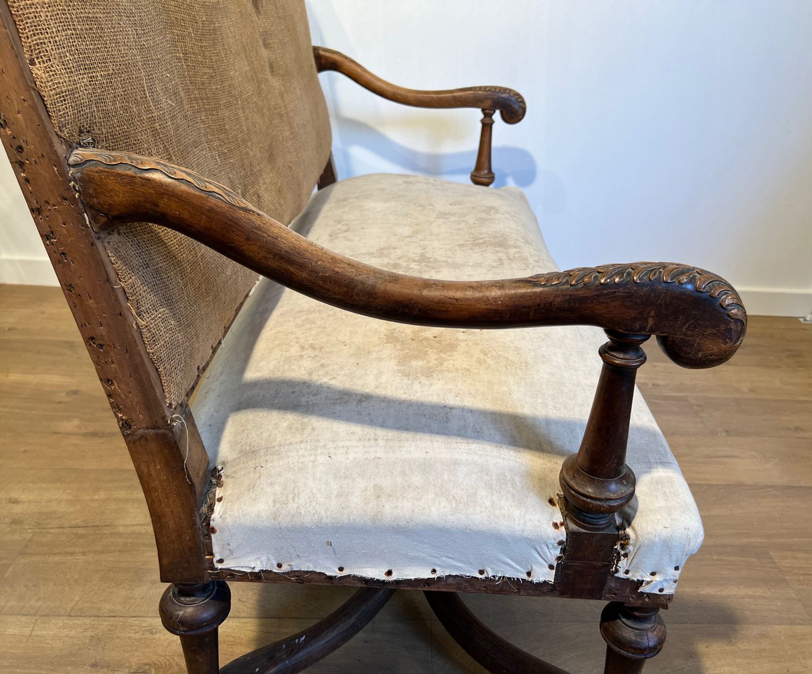 photo vintage Louis XIII Style High Back Walnut Sofa