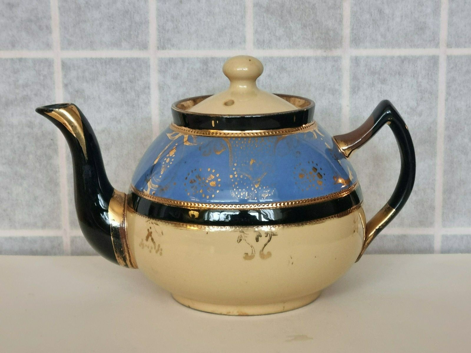 Antique Sadler Teapot Betty Cream Blue & Gilt English China photo furniture