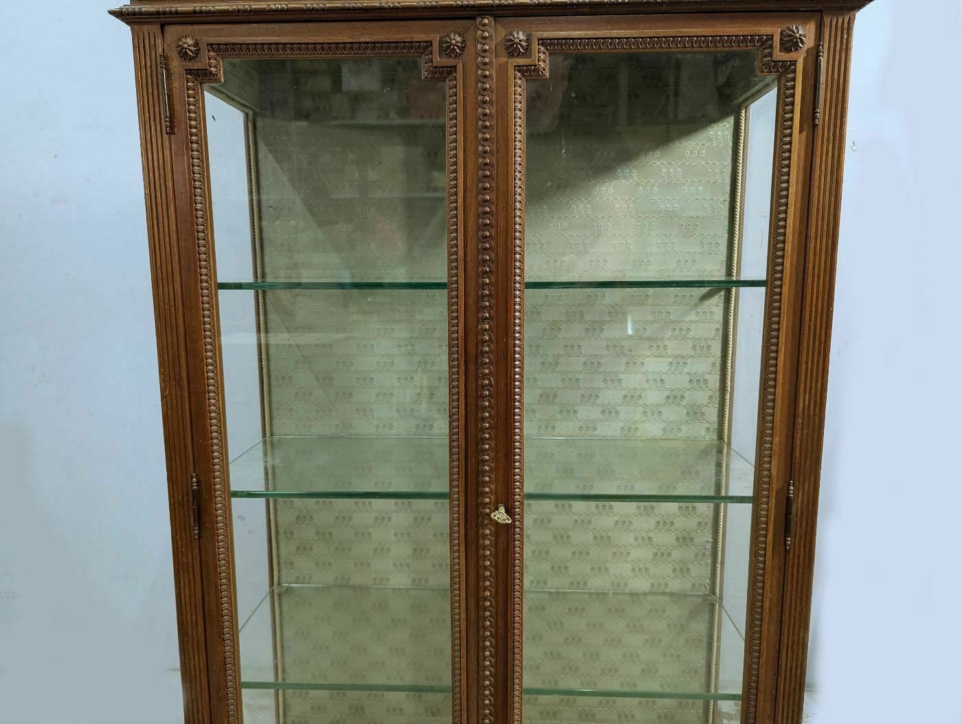Collector's Display Case In Walnut 1900 Louis XVI Style photo 1918.0