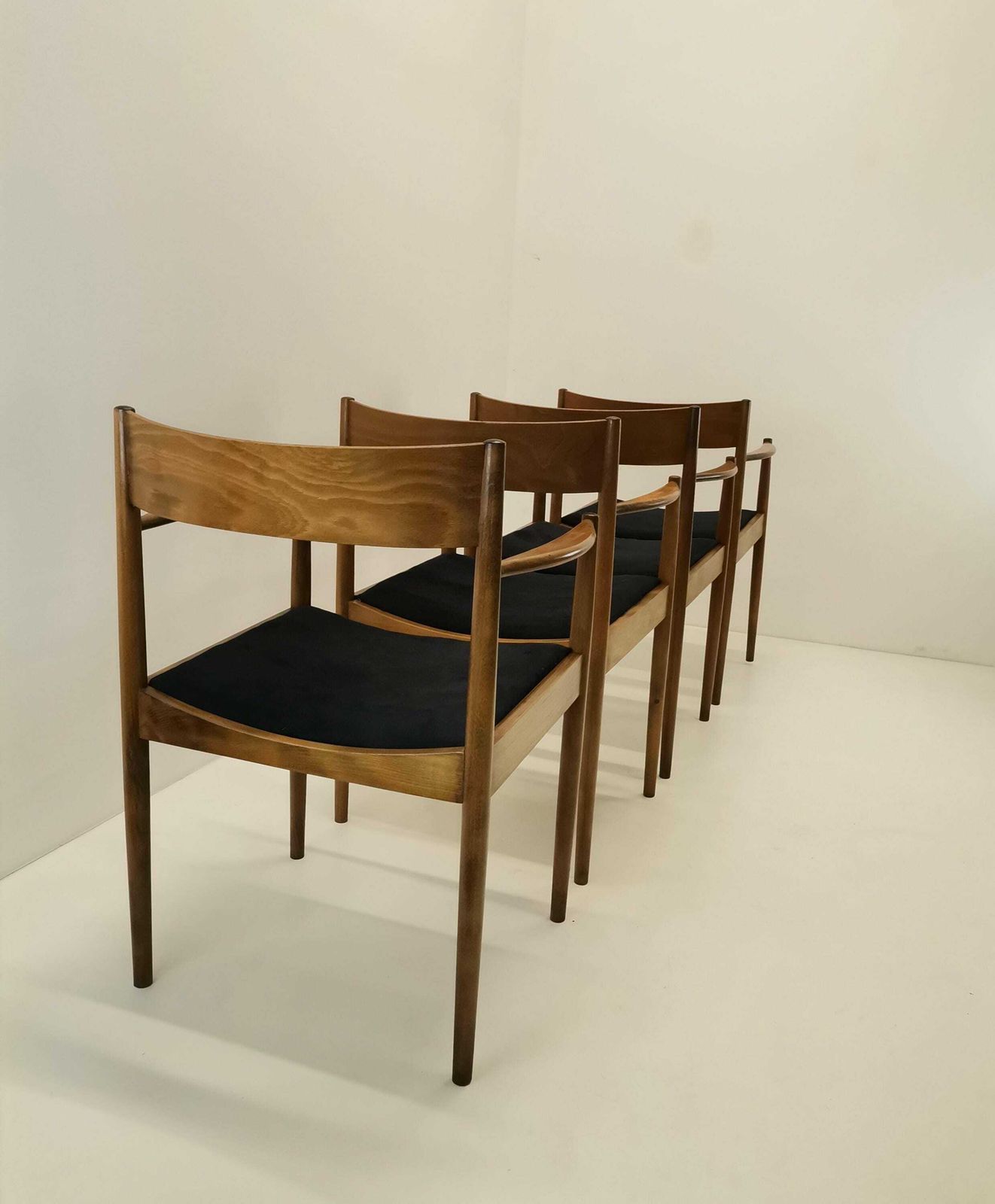 Set Of 4 Modern Dining Chairs / Danish Design Dining Chair Set / Mid Century Desk Chair photo buy