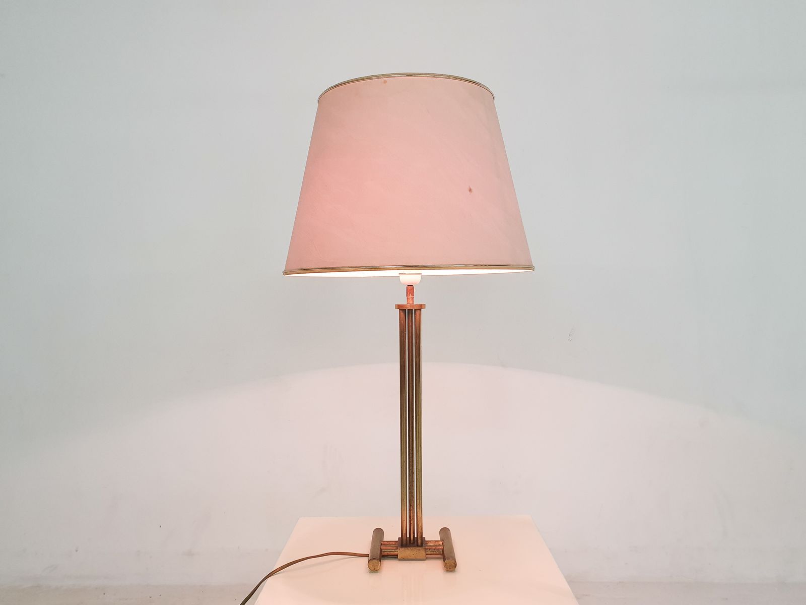 Hollywood Regency Messing Tafellamp, Italië Ca. Jaren 1950 photo furniture