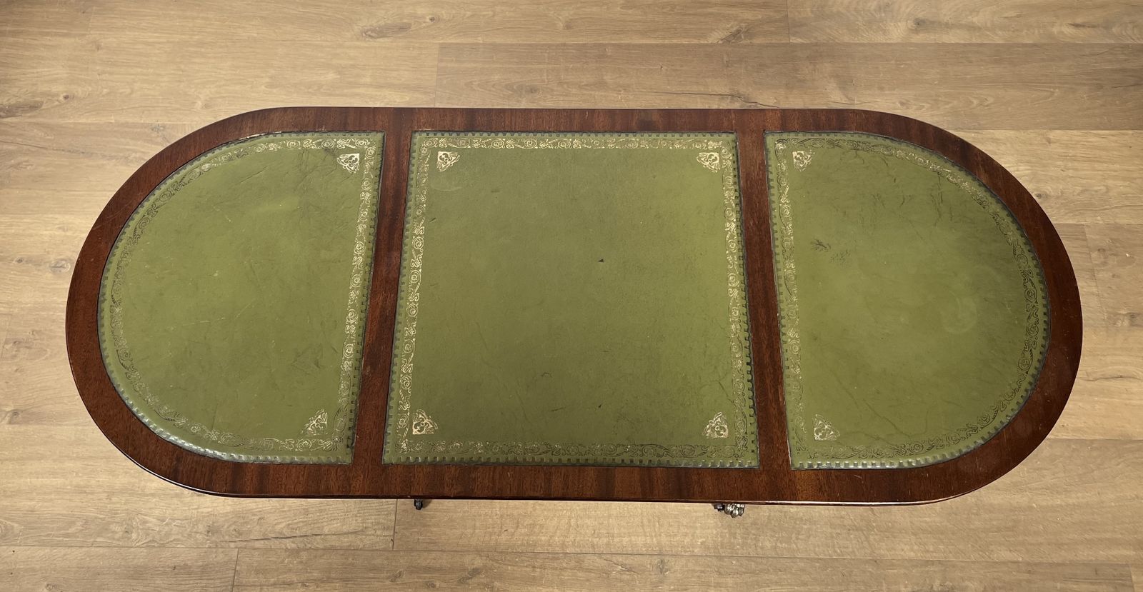 photo furniture Neoclassical Style Coffee Table In Mahogany, Bronze Claw Legs And Green Leather Tops