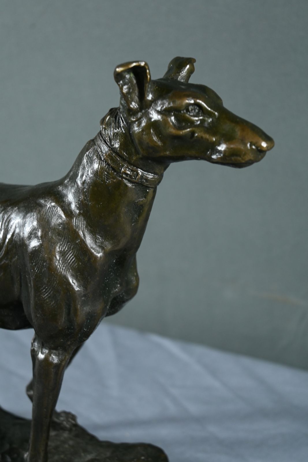Bronze “The Greyhound”, Signed E.Frémiet – Late 19th Century photo vinterior