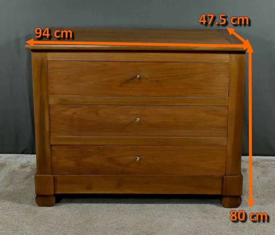 photo vintage Walnut Chest Of Drawers, Restoration Style – Late 19th Century